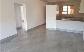 2 Bedroom Townhouse in Oakdene