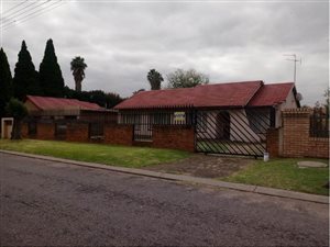 3 Bed House in Dersley