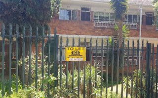 2 Bedroom Flat in Risidale