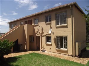 2 Bed Apartment in Wilgeheuwel
