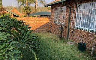 3 Bedroom Simplex in Garsfontein