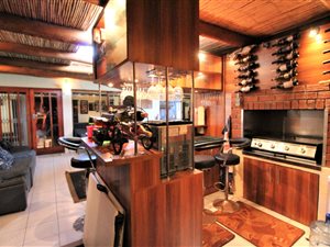 4 Bed House in Goodwood