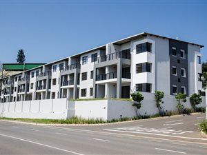 2 Bed Apartment in Athlone Park
