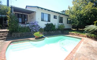 3 Bedroom House in Sunningdale