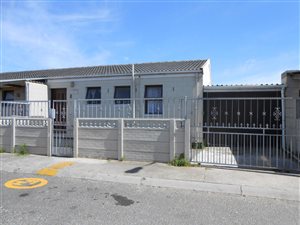 4 Bed House in Rocklands