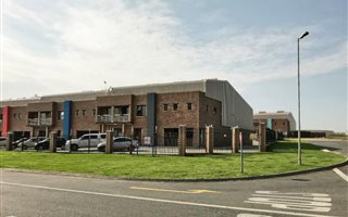 595 m² Commercial space in Airport Park