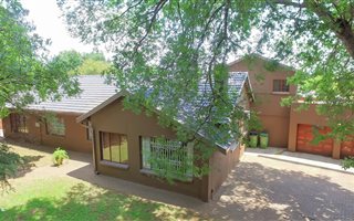 4 Bedroom House in Hurlyvale