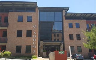 160 m² Office Space in Constantia Kloof