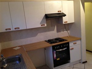 2 Bed Apartment in Lonehill