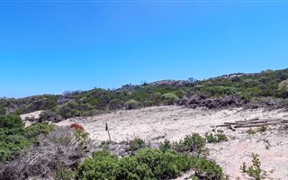 586 m² Land available in Stilbaai