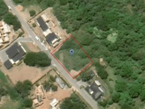 1068 m² Land available in Salt Rock