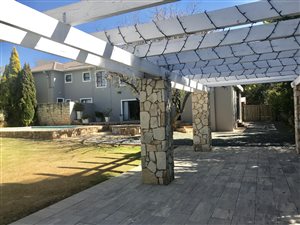 5 Bedroom House in Silver Lakes