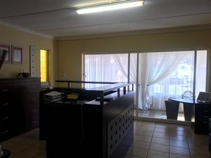 110 m² Office Space in Del Judor