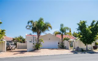 3 Bedroom House in Somerset Ridge