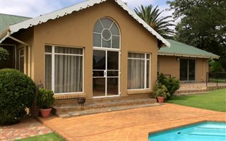 5 Bedroom House in Benoni North
