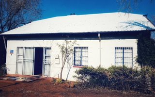 4 Bedroom House in Herlear