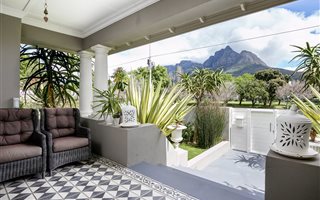5 Bedroom House in Rosebank