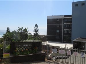 2 Bed Apartment in Athlone Park
