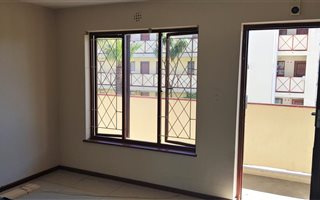 2 Bedroom Apartment in Ottery