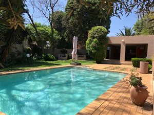 1 Bedroom Apartment in Parktown North