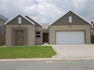 3 Bed House in Riverspray Lifestyle Estate