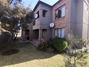 2 Bed Apartment in Helderwyk