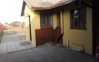 3 Bedroom House in Embalenhle