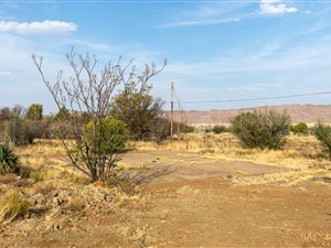 1069 m² Land available in Oviston