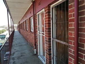 2 Bed Apartment in Vanderbijlpark CW3