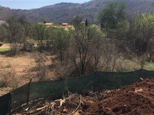 953 m² Land available in Broederstroom