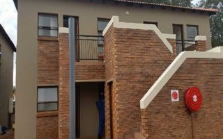 2 Bedroom Townhouse in Pomona