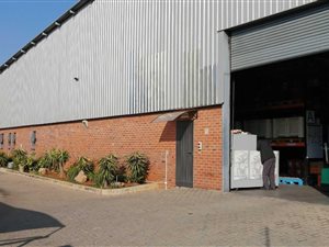 1400 m² Industrial space in Founders Hill