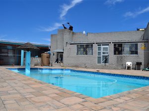 5 Bed House in Haasendal