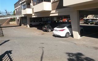 160 m² Office Space in Rossburgh