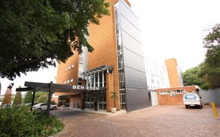 1 Bedroom Apartment in Benmore Gardens