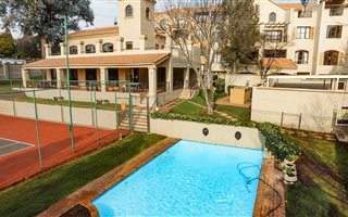 2 Bedroom Apartment in River Club