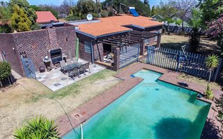 4 Bedroom House in Sunward Park