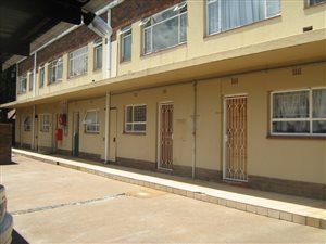 2 Bed Duplex in Brits Central