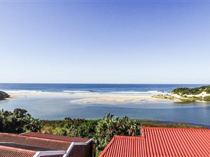 5 Bedroom House in Cintsa
