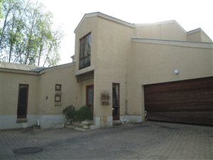 3 Bed House in Lynnwood Glen