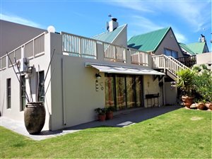 2 Bed Townhouse in Diaz Beach