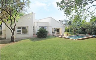 4 Bedroom House in Dainfern Golf Estate