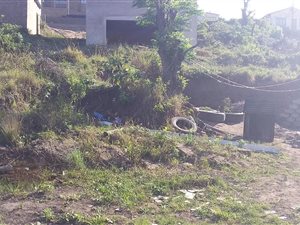 300 m² Land available in Chatsworth Central
