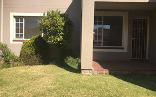2 Bedroom Townhouse in Glen Marais