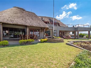 4 Bed House in Kloofendal
