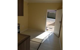 1 Bedroom Garden Cottage in Orange Grove