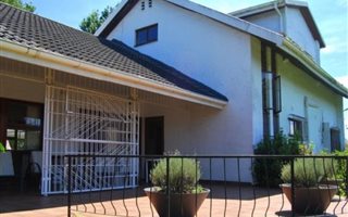 5 Bedroom House in Richmond