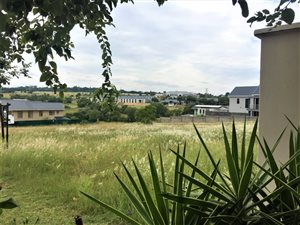 1074 m² Land available in Helderfontein Estate