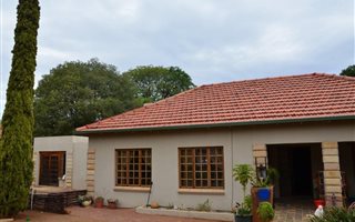 4 Bedroom House in Westdene