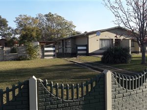 3 Bed House in Arbor Park